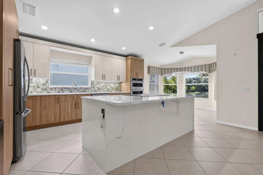 8135 Playa Del Sur Boulevard Lake Worth, FL 33467