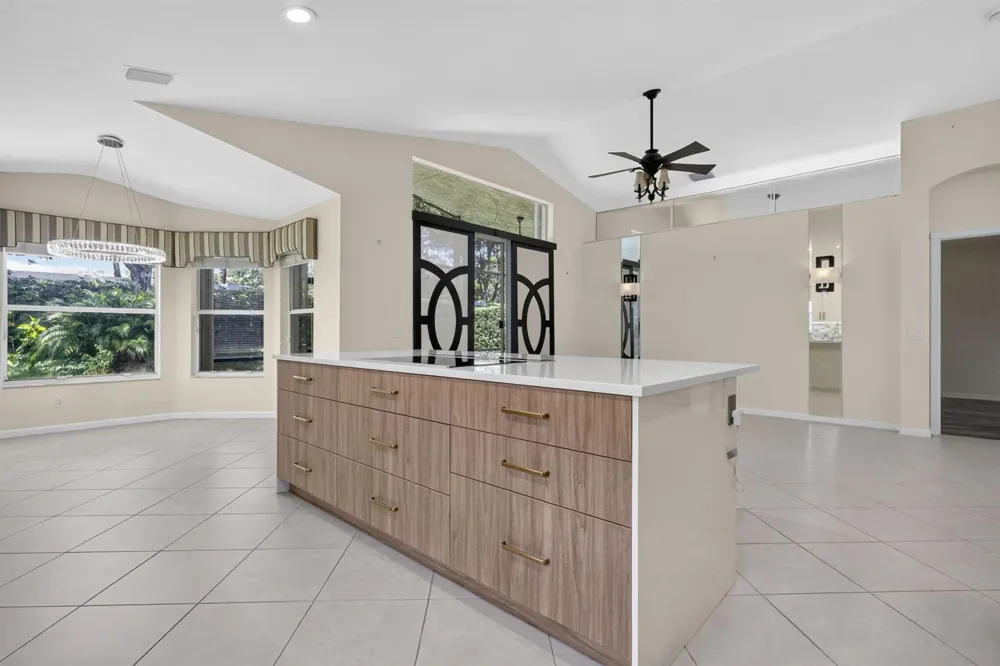 8135 Playa Del Sur Boulevard Lake Worth, FL 33467