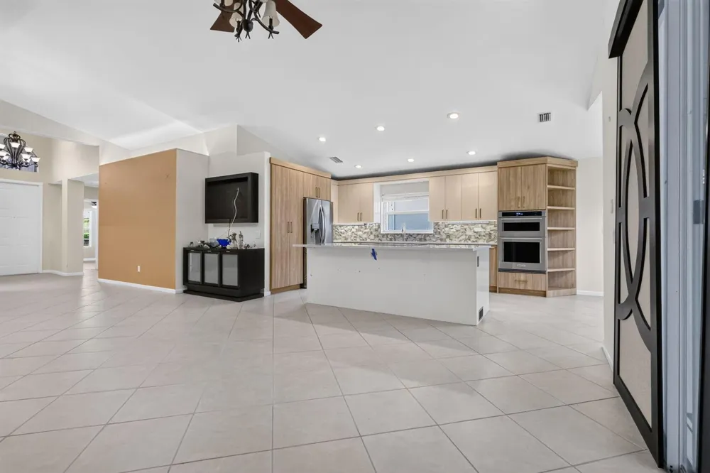 8135 Playa Del Sur Boulevard Lake Worth, FL 33467