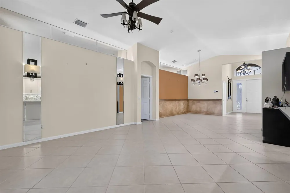 8135 Playa Del Sur Boulevard Lake Worth, FL 33467