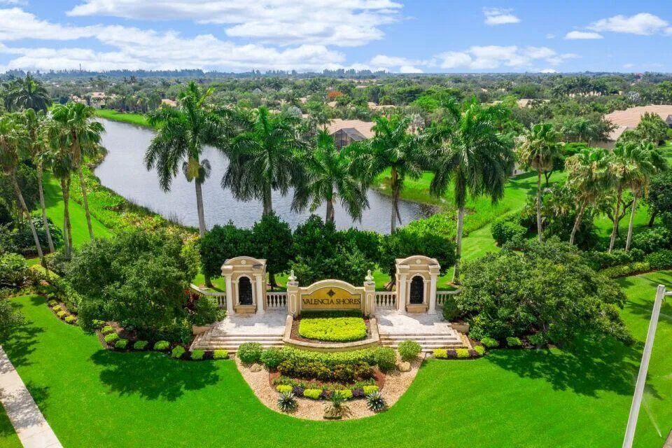 8135 Playa Del Sur Boulevard Lake Worth, FL 33467