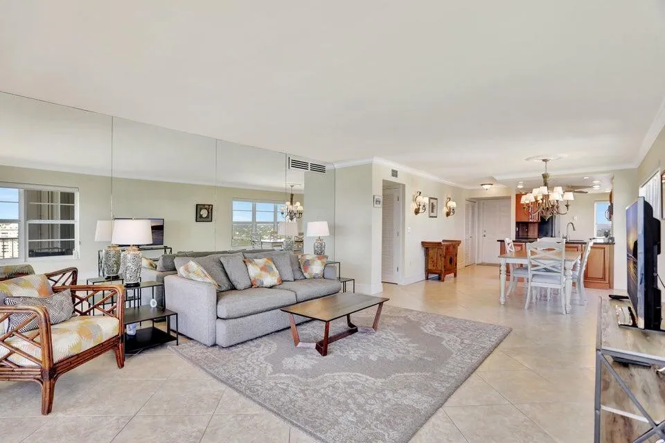 1021 Hillsboro Mile #1108 Hillsboro Beach, FL 33062