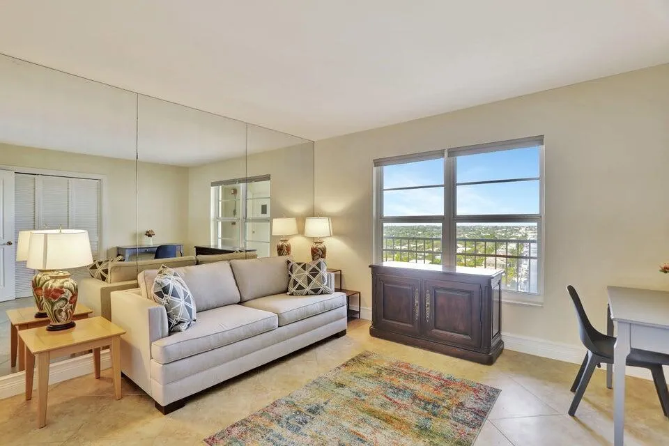 1021 Hillsboro Mile #1108 Hillsboro Beach, FL 33062