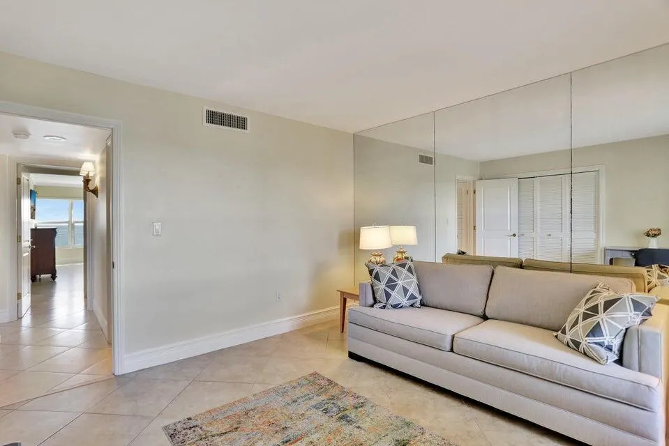 1021 Hillsboro Mile #1108 Hillsboro Beach, FL 33062