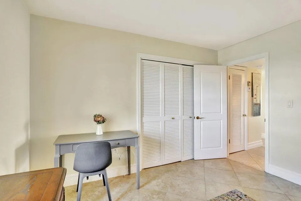 1021 Hillsboro Mile #1108 Hillsboro Beach, FL 33062