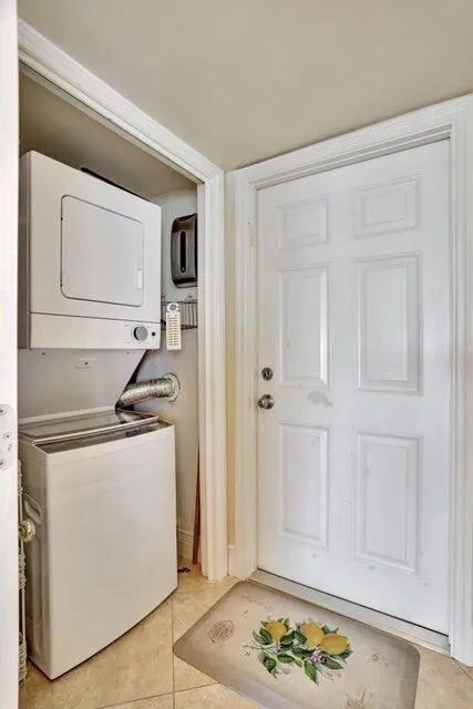 1021 Hillsboro Mile #1108 Hillsboro Beach, FL 33062