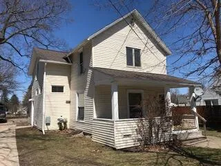 1513 E Oakland Avenue Lansing, MI 48906
