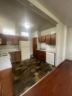 1513 E Oakland Avenue Lansing, MI 48906