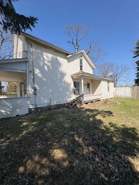 1513 E Oakland Avenue Lansing, MI 48906