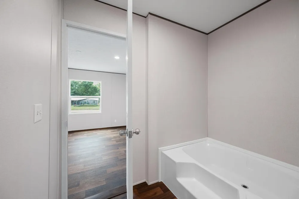142 Meadow View Pikeville, TN 37367