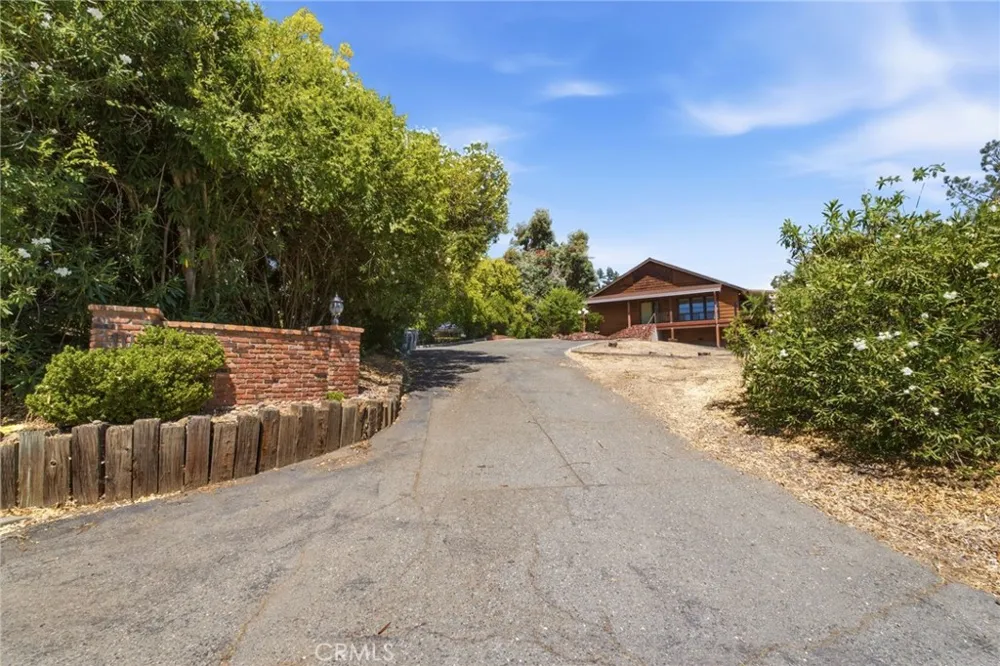 10 Serra Monte Drive Oroville, CA 95966