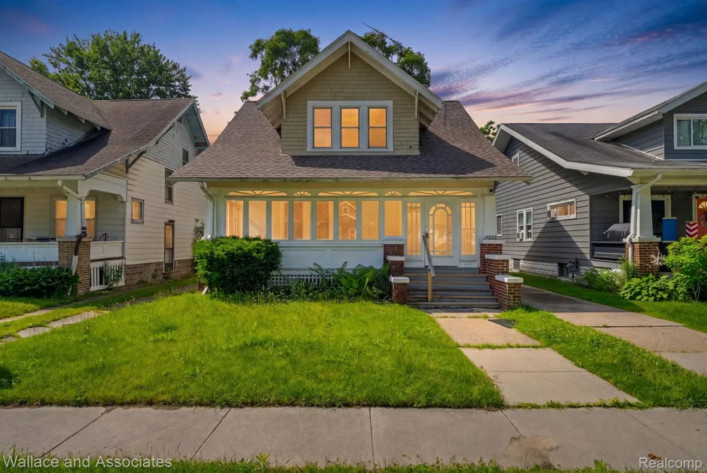 1222 Minnie Street Port Huron City, MI 48060