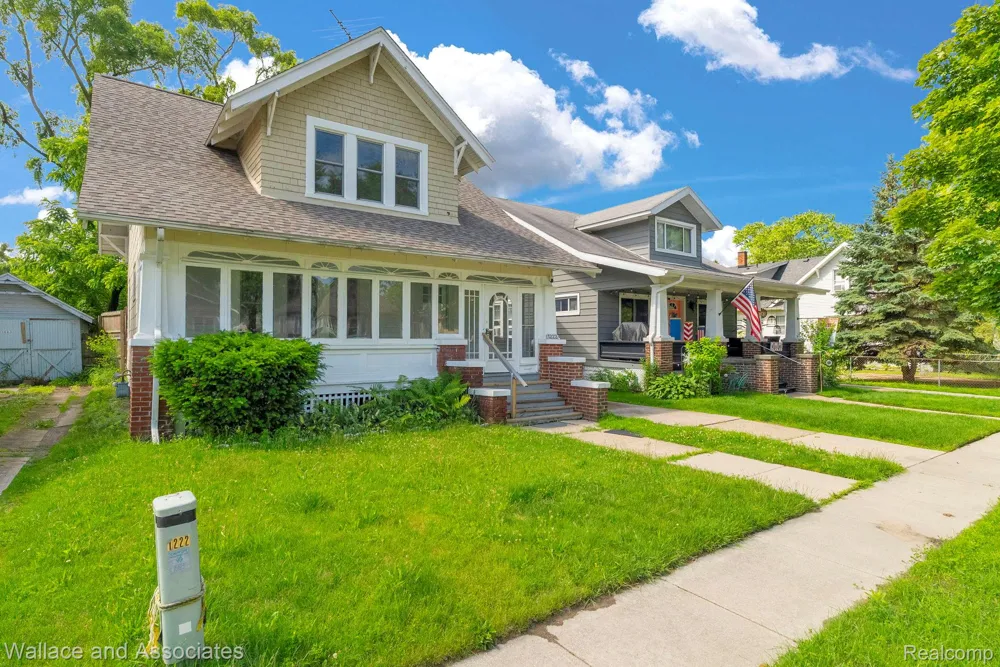 1222 Minnie Street Port Huron City, MI 48060