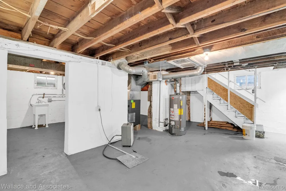 1222 Minnie Street Port Huron City, MI 48060
