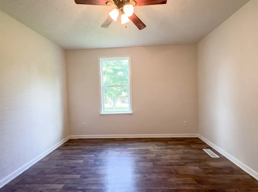 1040 Dodd Dr Savannah, TN 38372