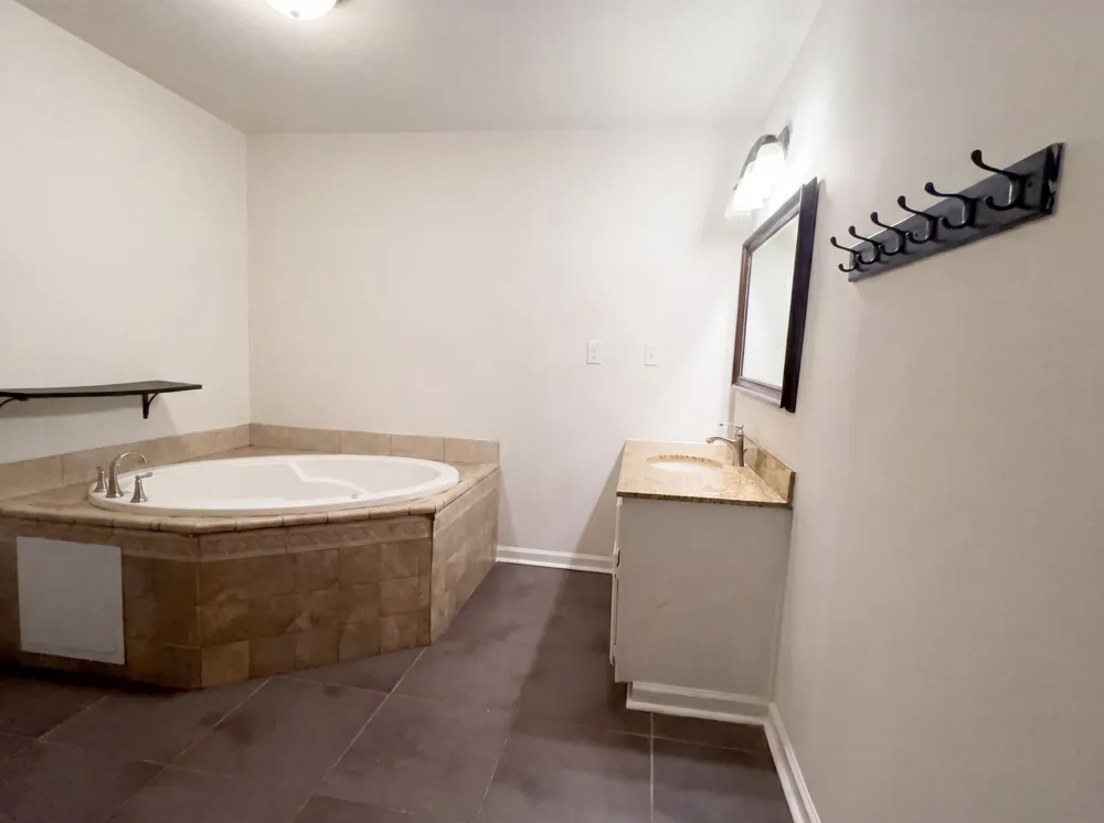 1040 Dodd Dr Savannah, TN 38372