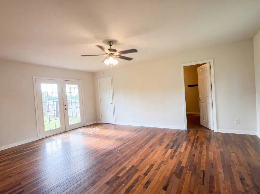 1040 Dodd Dr Savannah, TN 38372