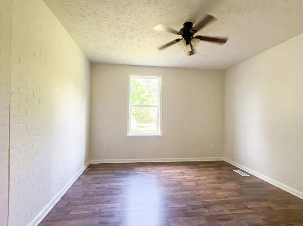 1040 Dodd Dr Savannah, TN 38372