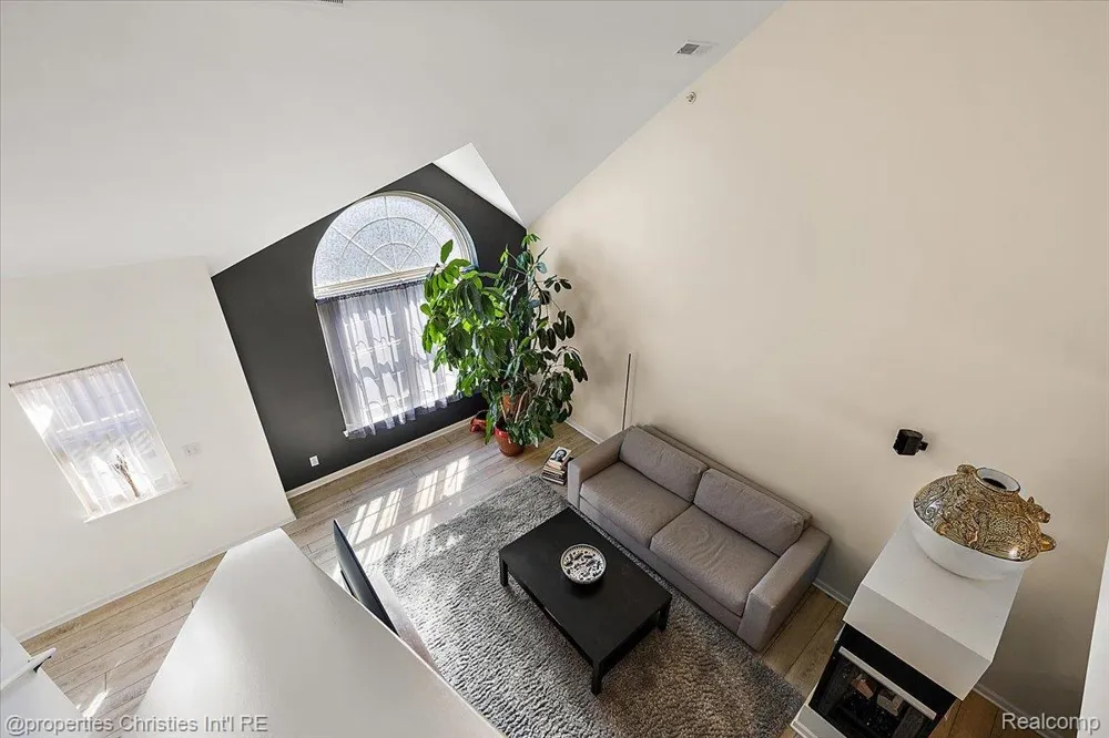 1466 Ashford Court Troy City, MI 48084