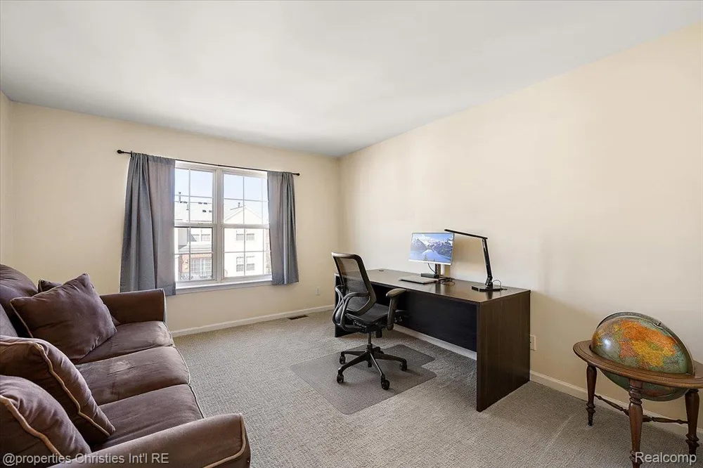 1466 Ashford Court Troy City, MI 48084