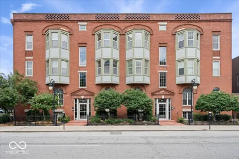404 E New York Street #304