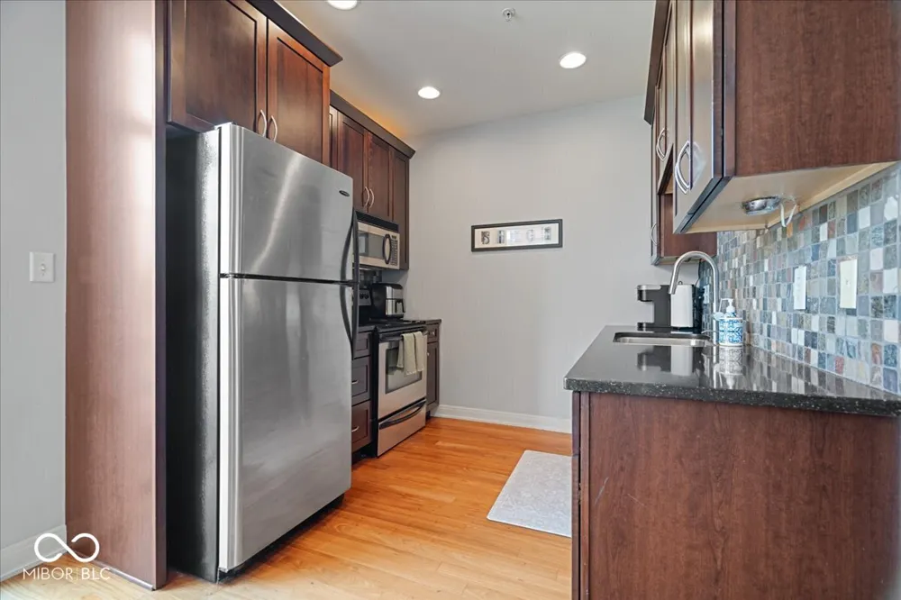404 E New York Street #304 Indianapolis, IN 46202