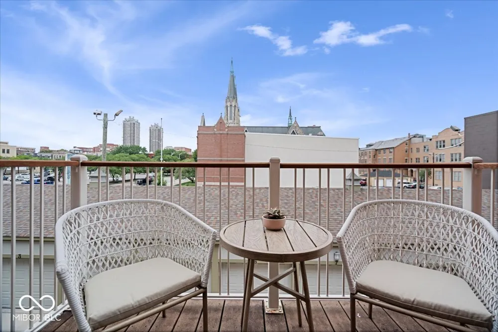 404 E New York Street #304 Indianapolis, IN 46202