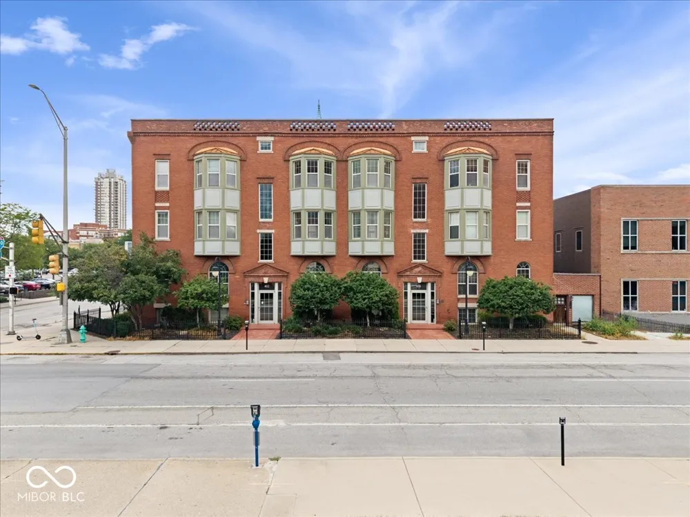 404 E New York Street #304 Indianapolis, IN 46202