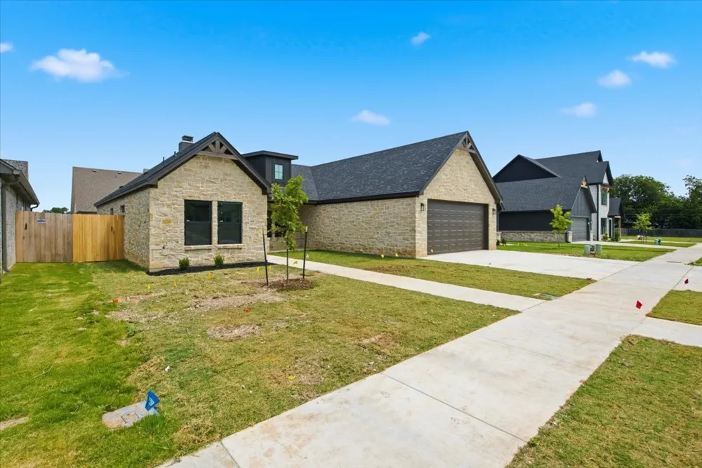 13015 Rainier Drive Woodway, TX 76712