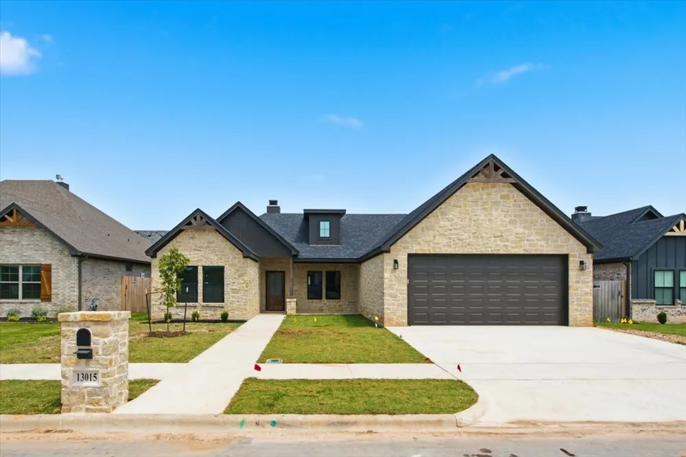 13015 Rainier Drive Woodway, TX 76712