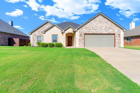 808 Chestnut Grove Drive