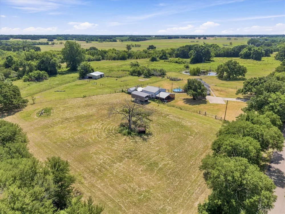 5848 County Road 283 Kaufman, TX 75142