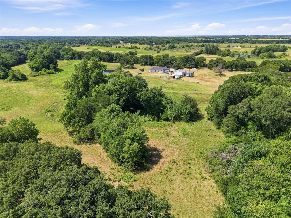 5848 County Road 283 Kaufman, TX 75142