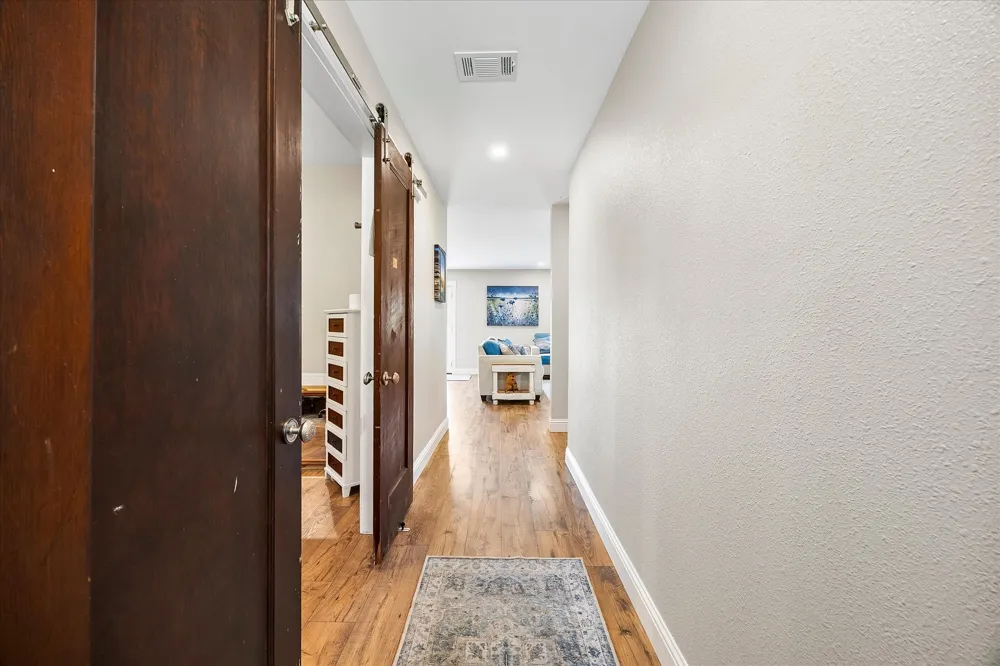 5848 County Road 283 Kaufman, TX 75142