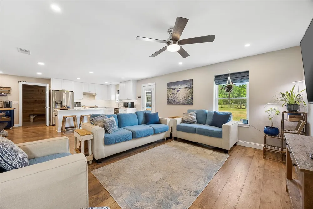 5848 County Road 283 Kaufman, TX 75142