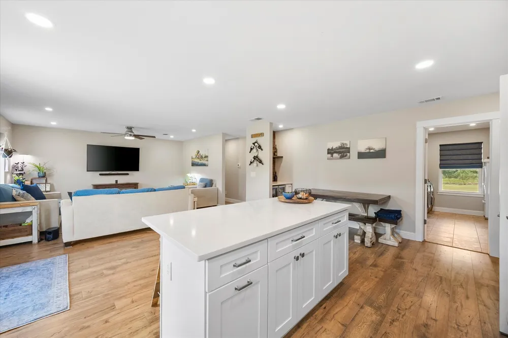 5848 County Road 283 Kaufman, TX 75142