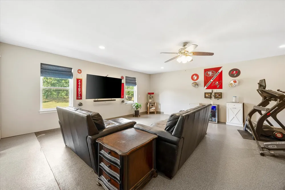5848 County Road 283 Kaufman, TX 75142