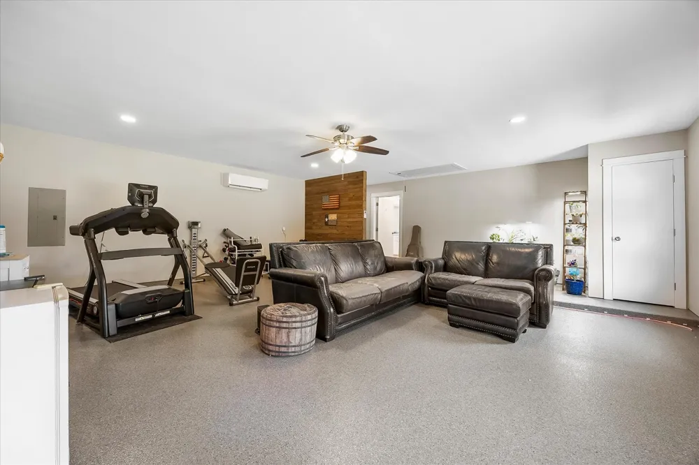 5848 County Road 283 Kaufman, TX 75142