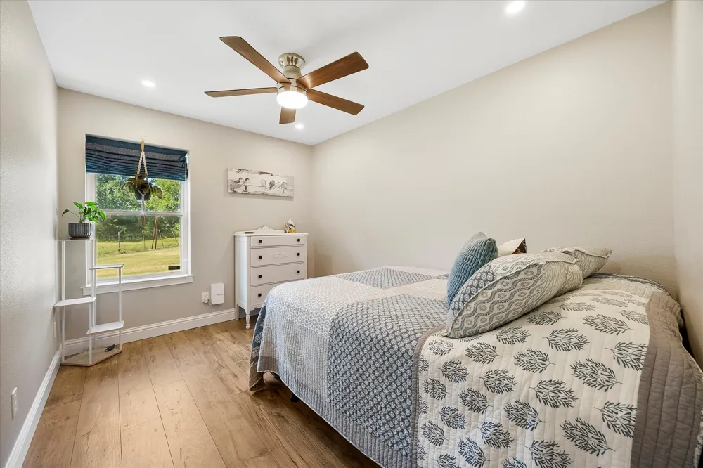 5848 County Road 283 Kaufman, TX 75142