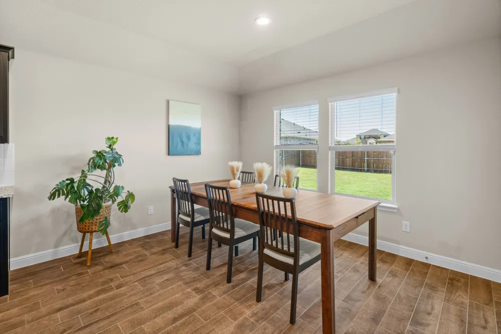 1338 Rolling Meadows Drive Cedar Hill, TX 75104