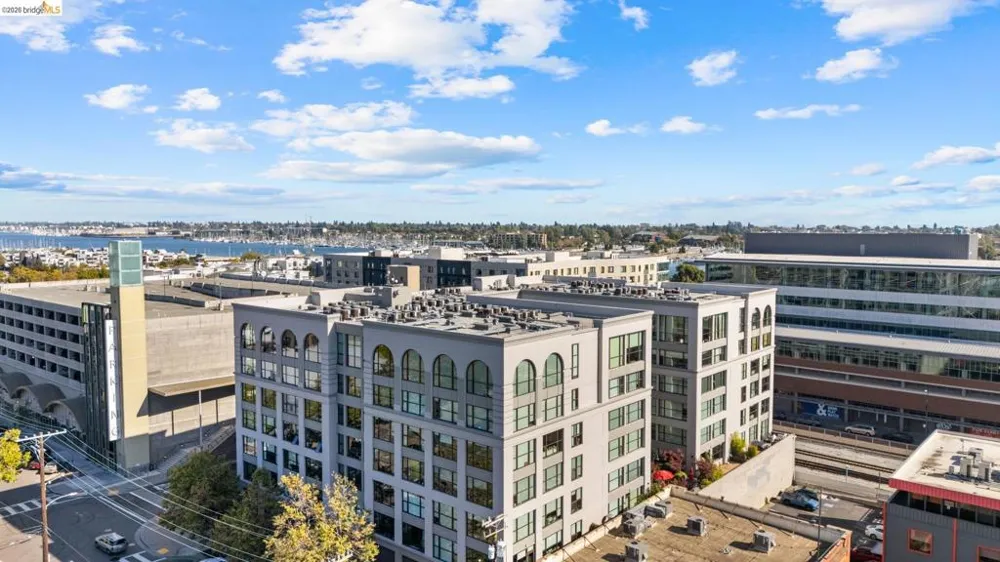 311 2Nd St #714 Oakland, CA 94607