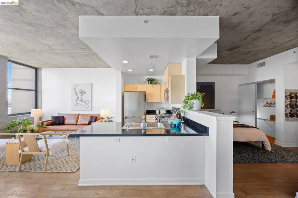 311 2Nd St #714 Oakland, CA 94607
