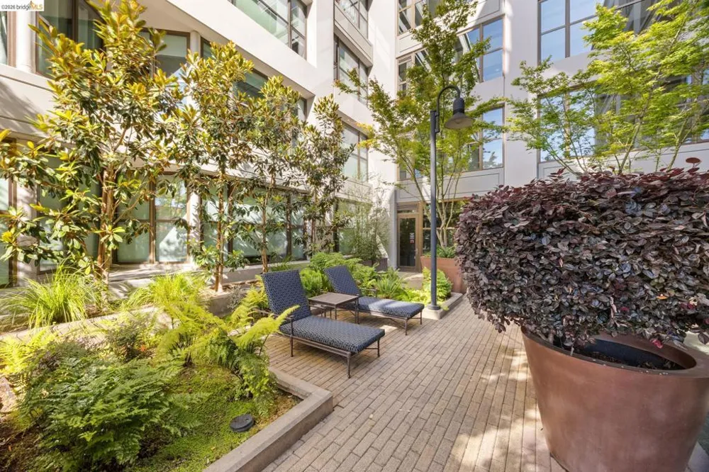 311 2Nd St #714 Oakland, CA 94607