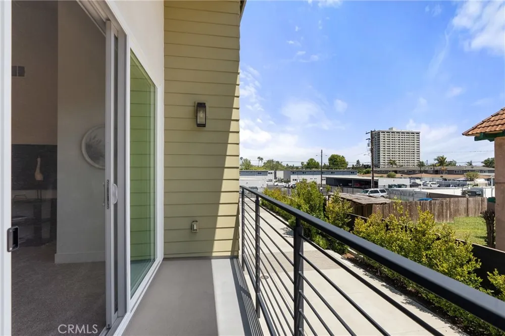 730 Lynn Court Costa Mesa, CA 92627