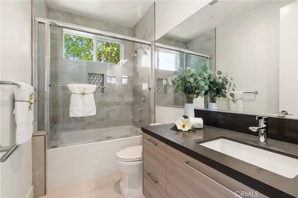 730 Lynn Court Costa Mesa, CA 92627