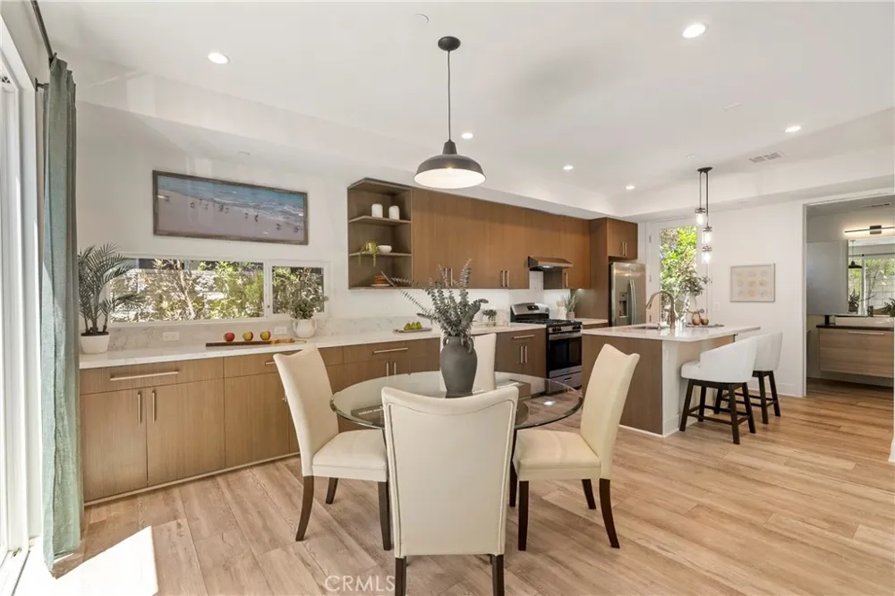 730 Lynn Court Costa Mesa, CA 92627