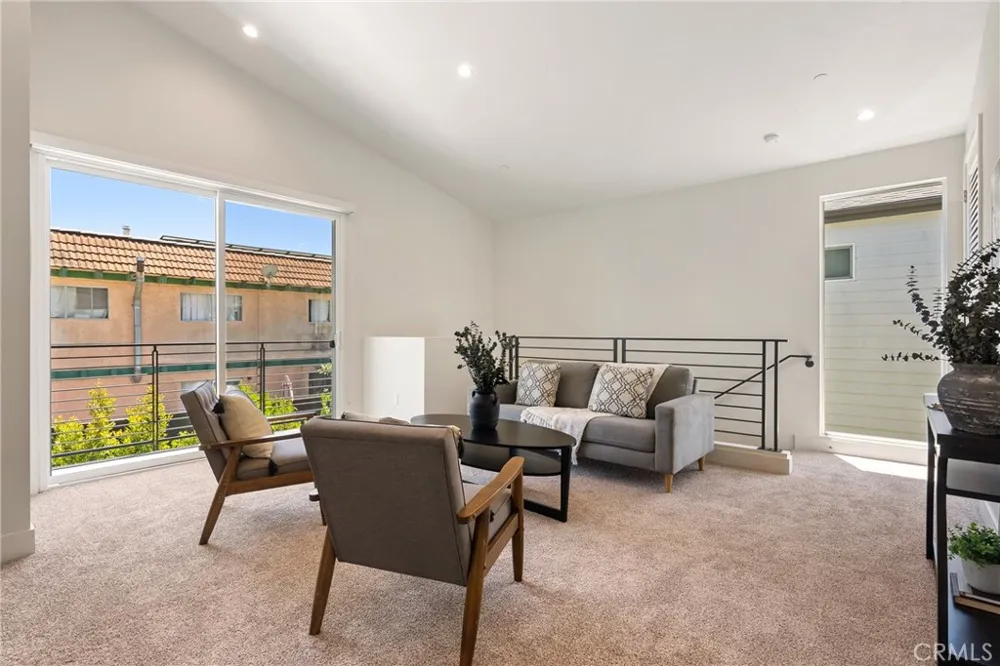 730 Lynn Court Costa Mesa, CA 92627