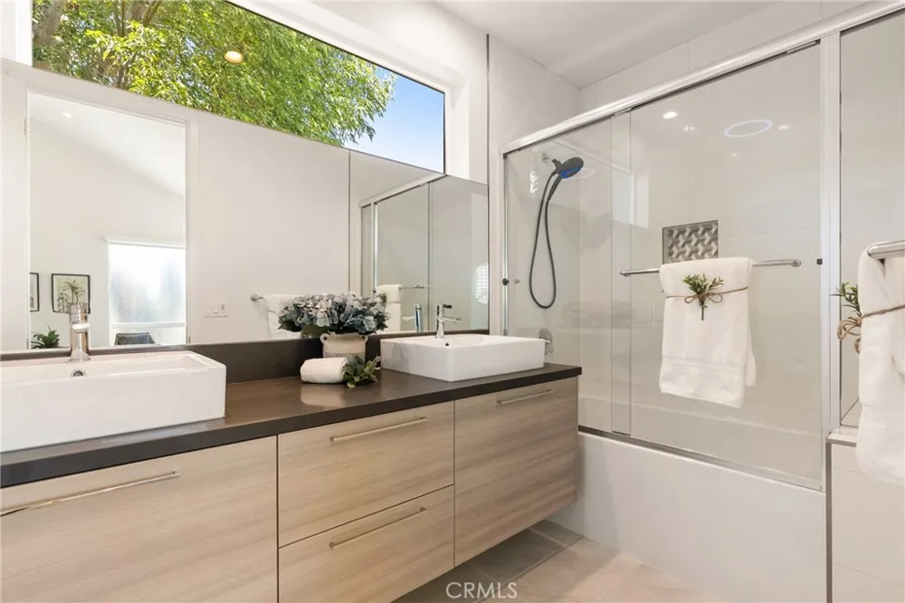 730 Lynn Court Costa Mesa, CA 92627