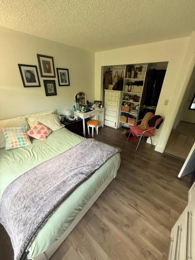 9405 W Flagler St #212D Miami, FL 33174