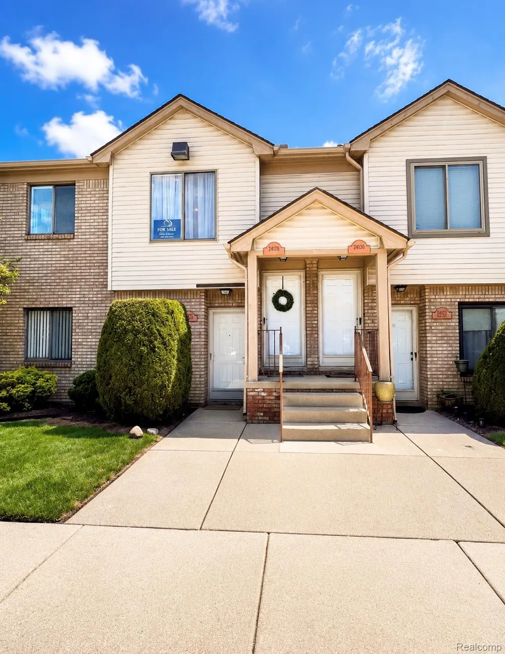 24128 Avon Lane Clinton Charter Township, MI 48036